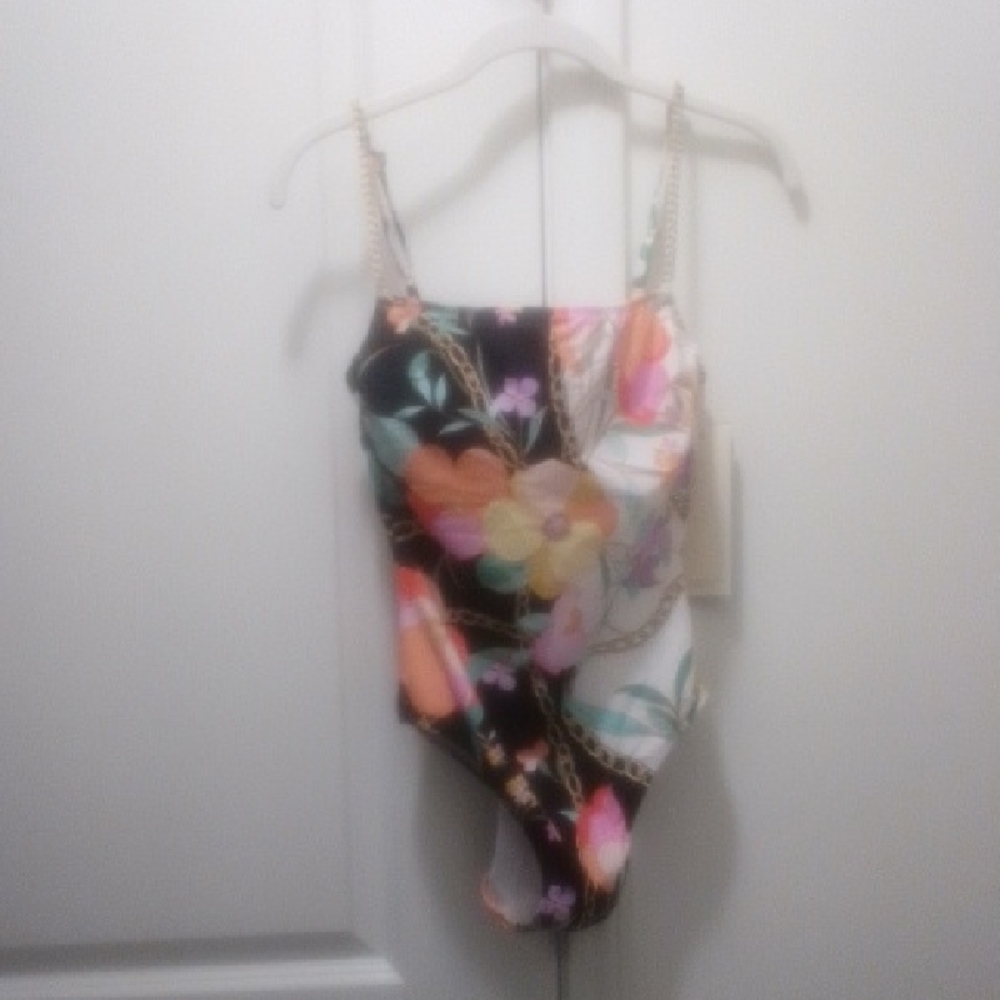 Gottex Vibrant Floral One Piece Swimsuit Known As Capri